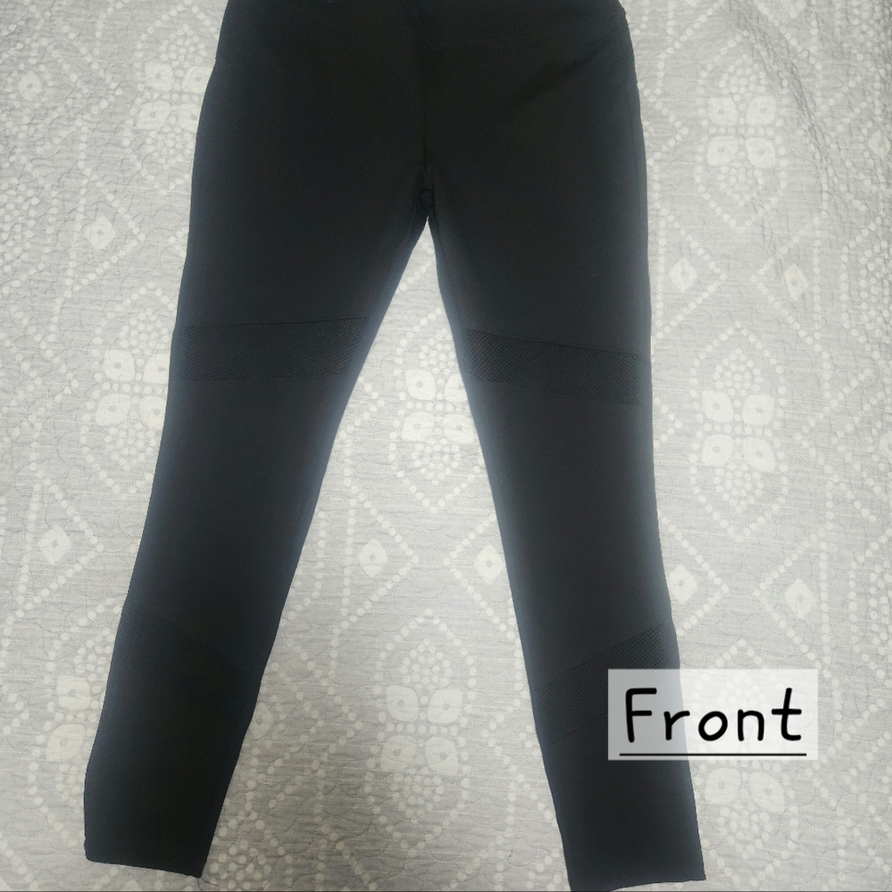 Black leggings
